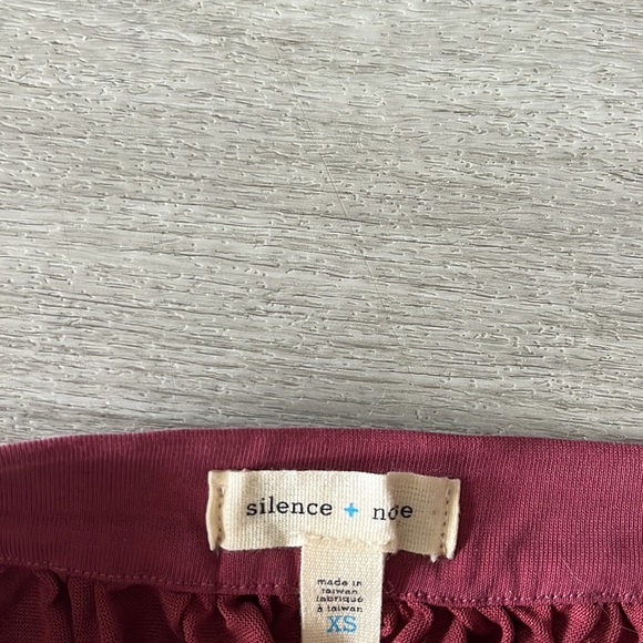 URBAN OUTFITTERS FLOWY SKIRT - Picture 2 of 3